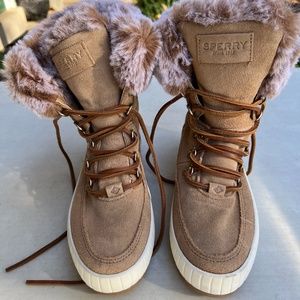 NEW Sperry Waterproof Torrent Winter Lace-Up Waterproof Boots, size 6.5, retails